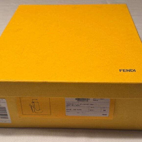 Fendi Victorian Calf Hair/ Patent Leather Ankle Booties -Size 38 w/ Box LIKE NEW - Picture 12 of 14